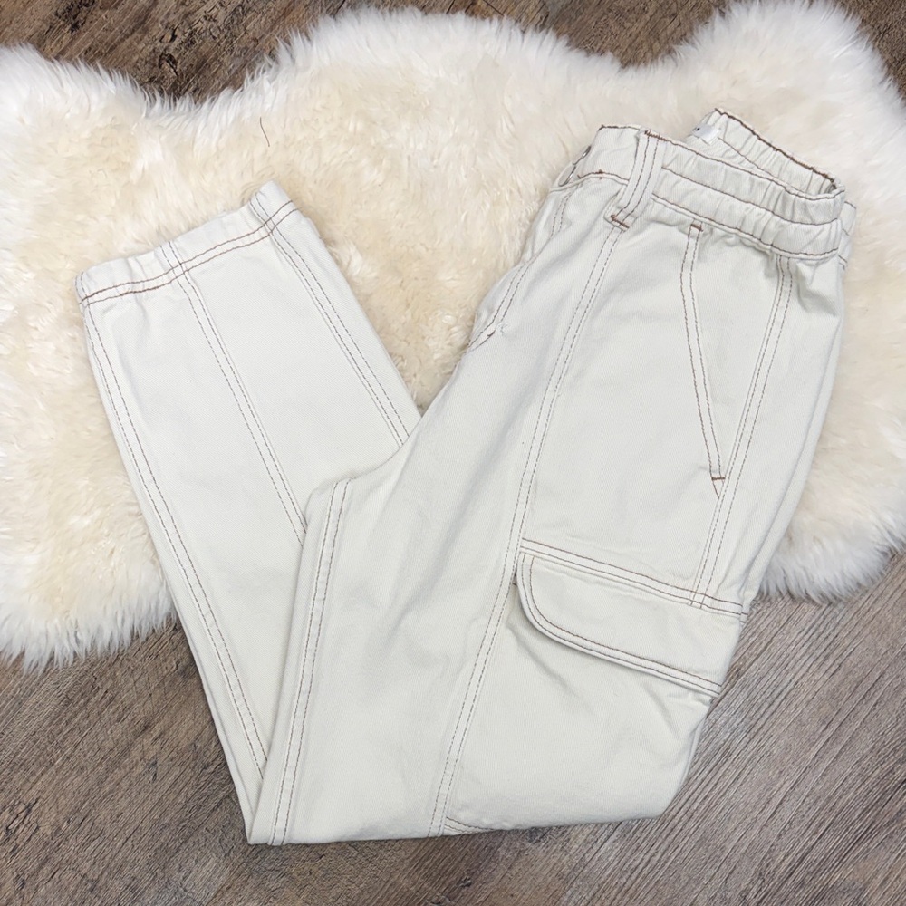 PACSUN High-Rise Cream Cargo Jogger Jeans - Women size M (28ish)